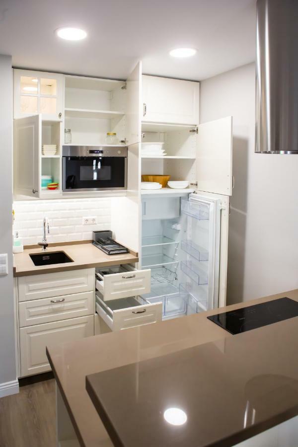 Beachfront Apartment In Fuengirola New Kültér fotó