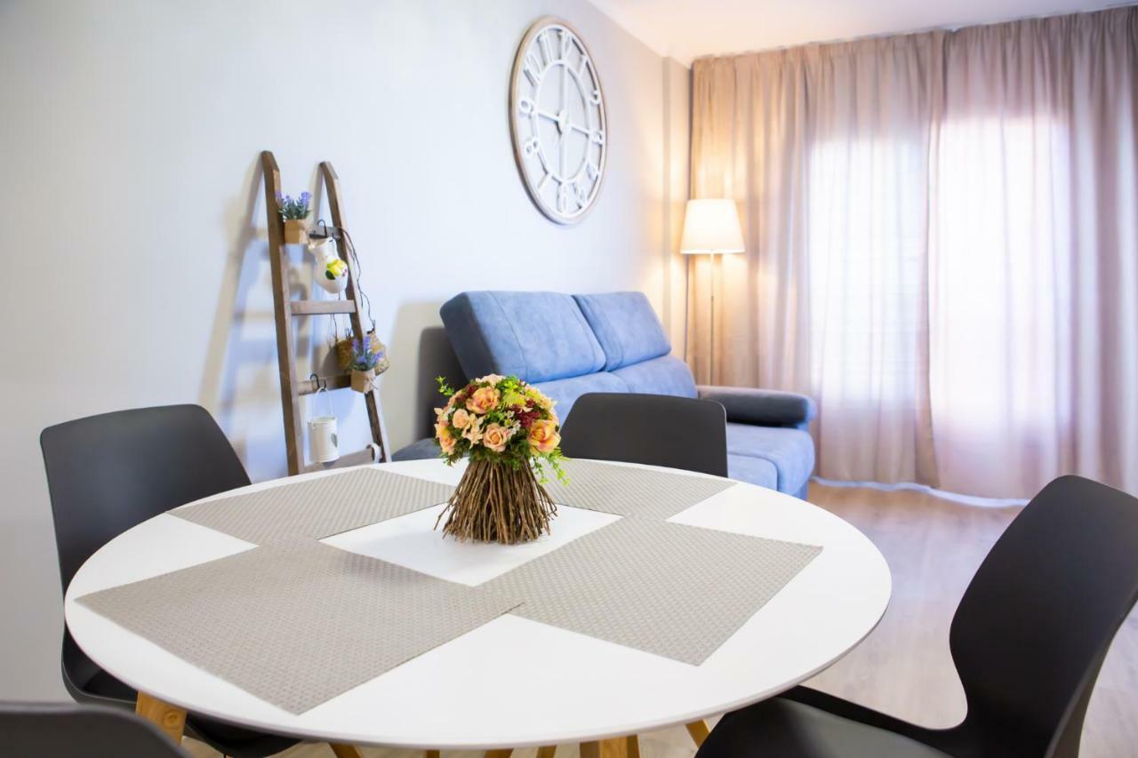 Beachfront Apartment In Fuengirola New Kültér fotó