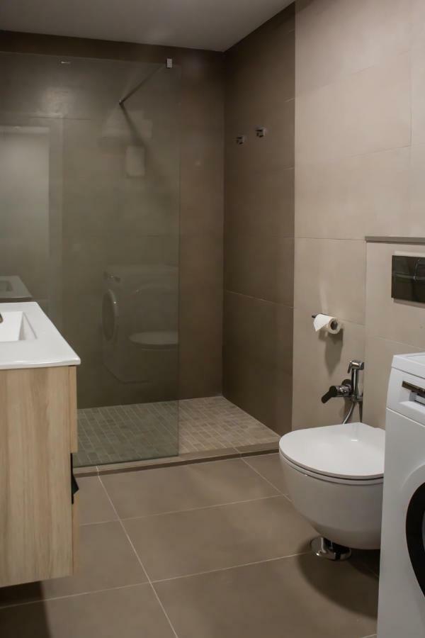 Beachfront Apartment In Fuengirola New Kültér fotó