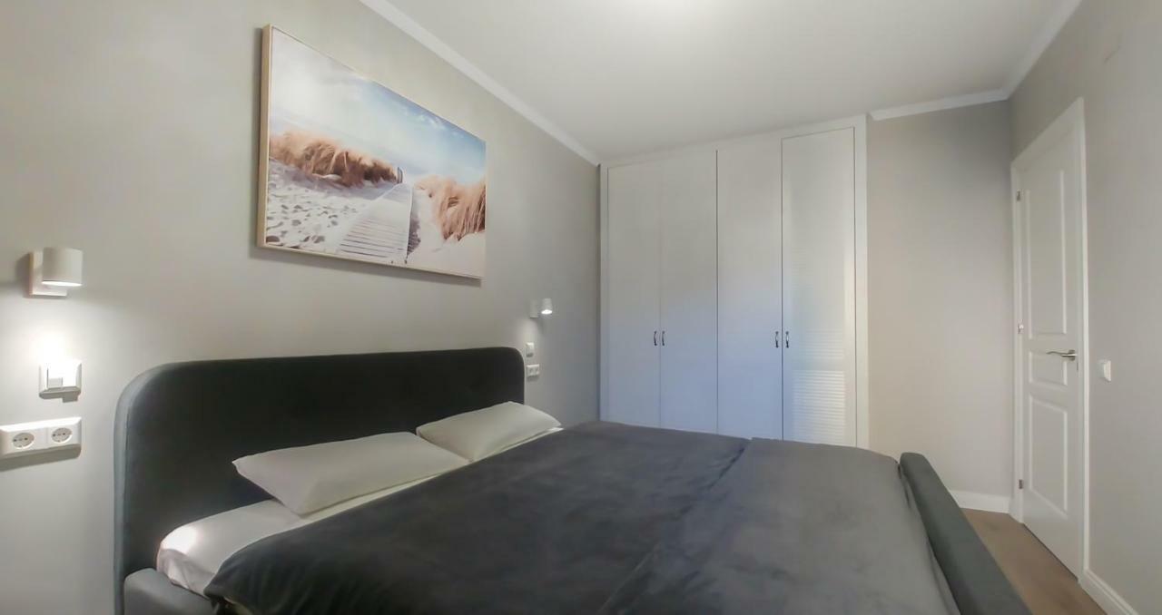 Beachfront Apartment In Fuengirola New Kültér fotó